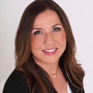 Meet your Posher, Jillian